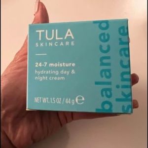 Tula 24-7 Moisture Hydrating Day And Night Cream